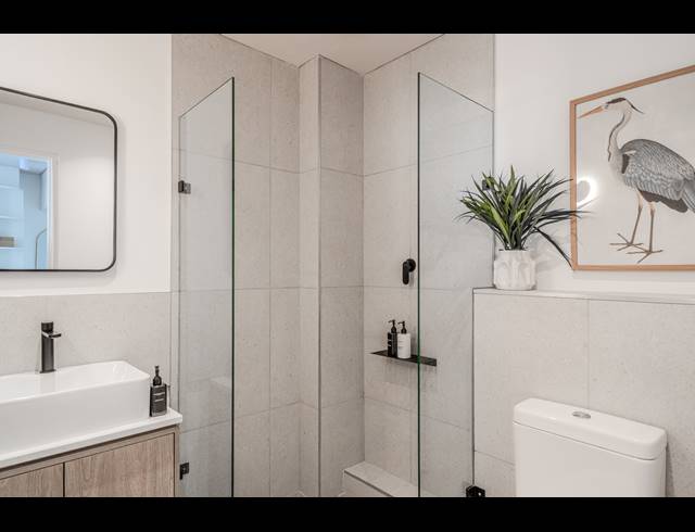 0.5 BEDROOM APARTMENT FOR SALE IN CAPE TOWN CITY CENTRE